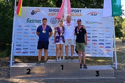 Podium Mixed Team