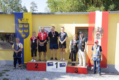 Podium Mixed Team